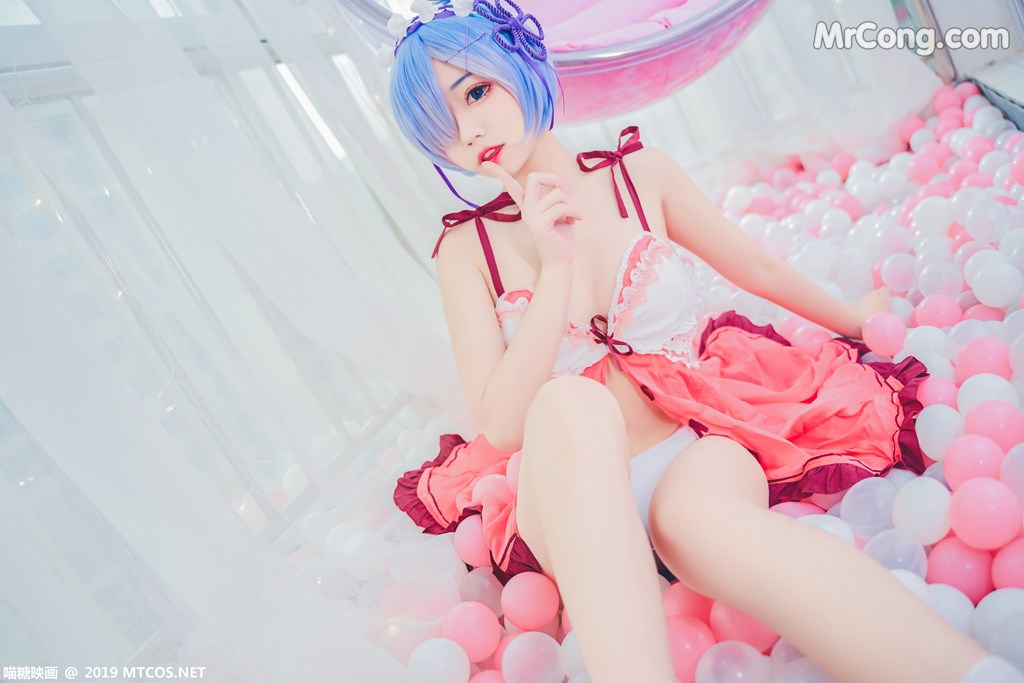 [MTCos] 喵糖映画 Vol.018: COS萌妹 (40 images)