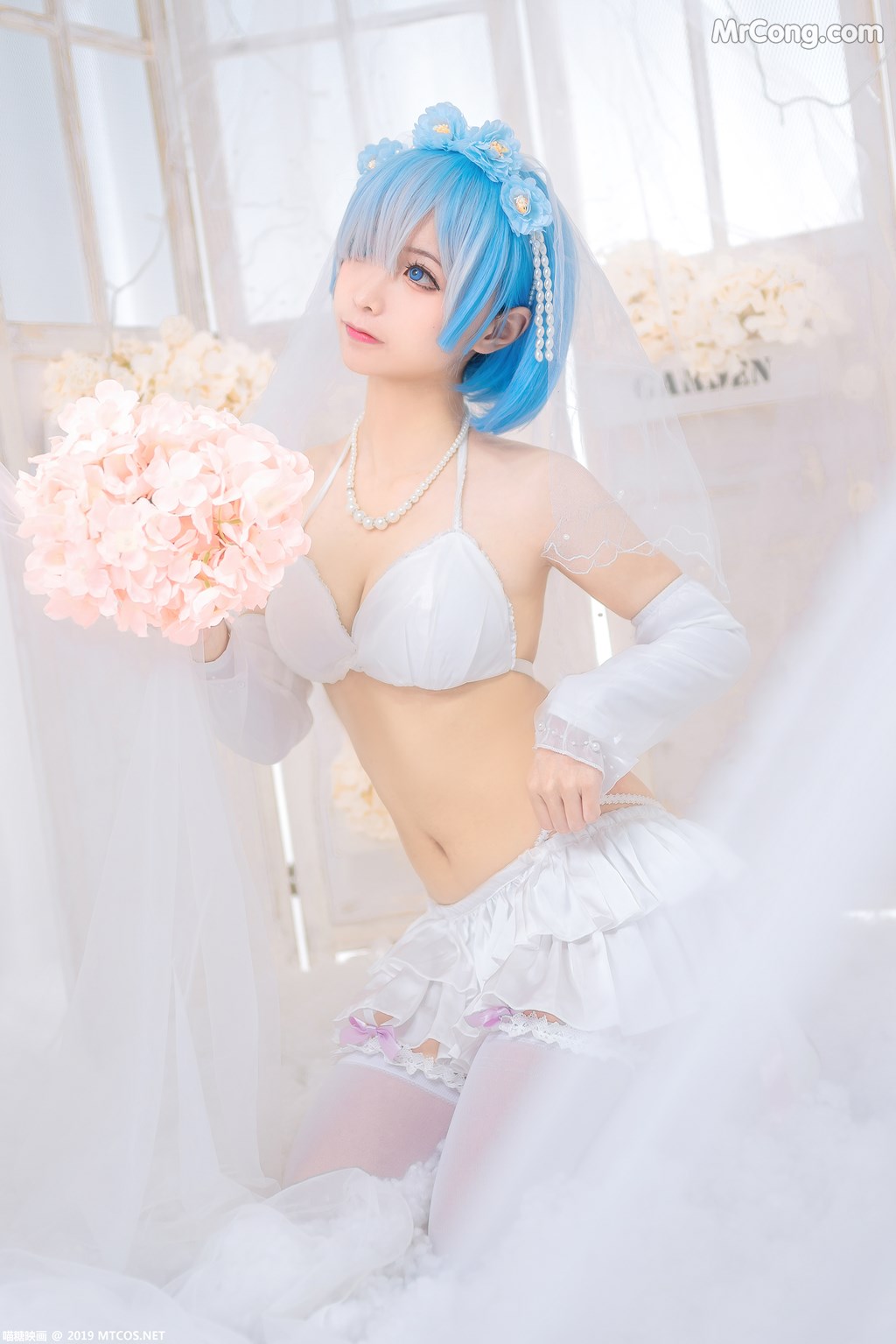 [MTCos] 喵糖映画 Vol.029: 蠢沫沫 花嫁 (43 images)