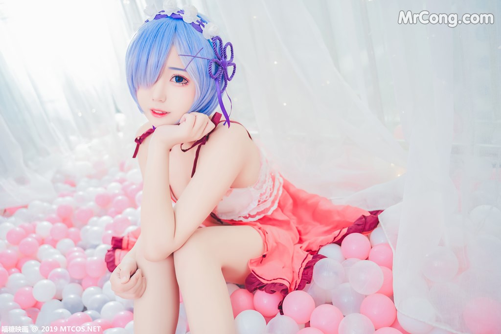 [MTCos] 喵糖映画 Vol.018: COS萌妹 (40 images)