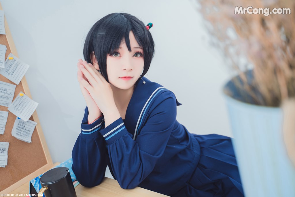 [MTCos] 喵糖映画 Vol.010: 大眼JK妹 (40 images)