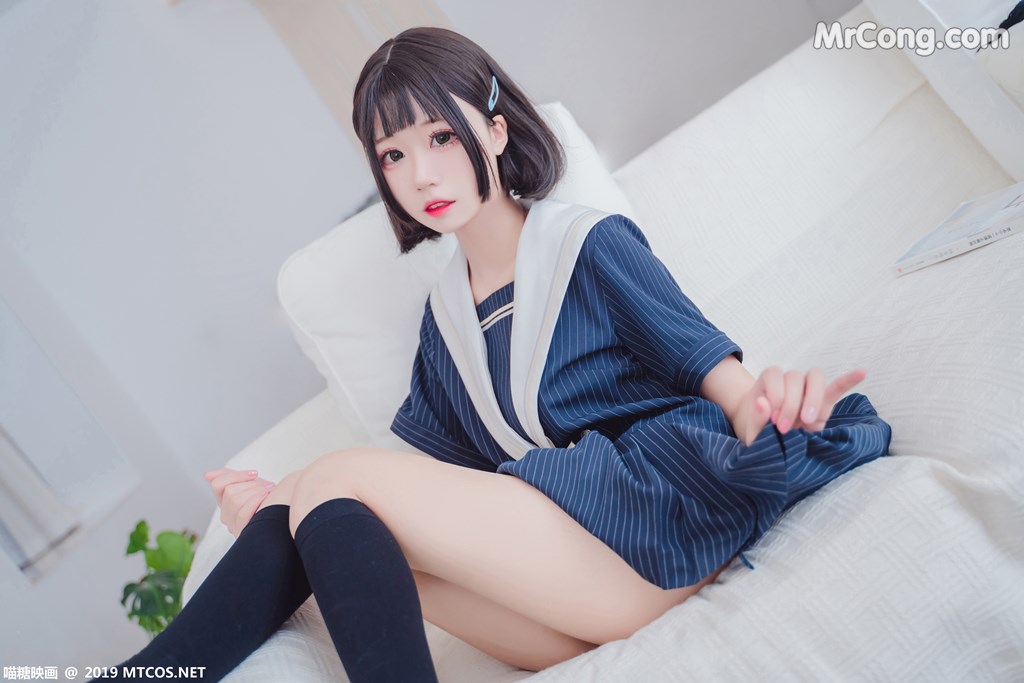 [MTCos] 喵糖映画 Vol.013: JK制服 (40 images)