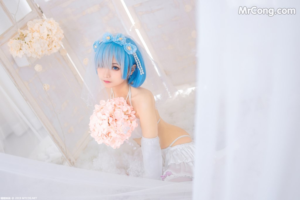 [MTCos] 喵糖映画 Vol.029: 蠢沫沫 花嫁 (43 images)