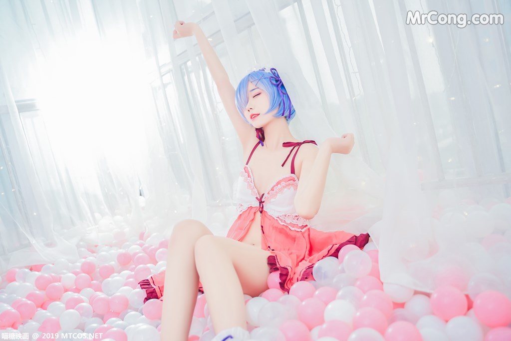 [MTCos] 喵糖映画 Vol.018: COS萌妹 (40 images)