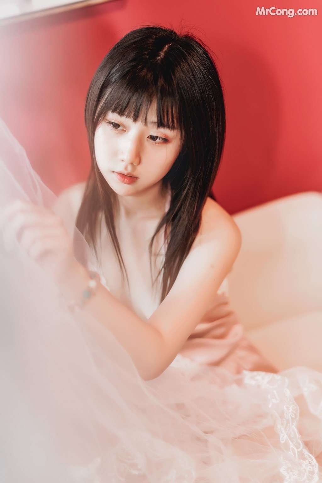 [MTCos] 喵糖映画 Vol.005: 镜酱 青涩的性感 (34 images) Cover Photo