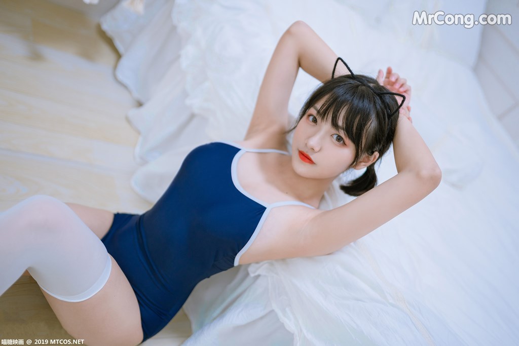 [MTCos] 喵糖映画 Vol.040: 猫君君_MaoJun 猫耳朵 (39 images)