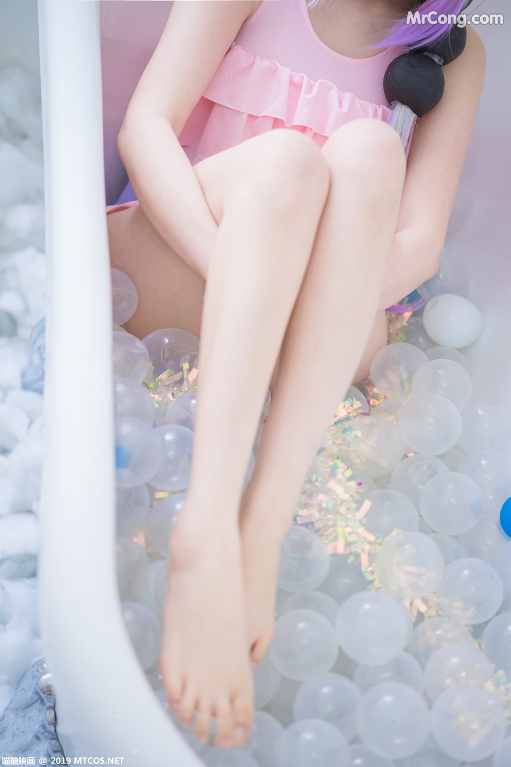 [MTCos] 喵糖映画 Vol.037: 康娜酱 (39 images)