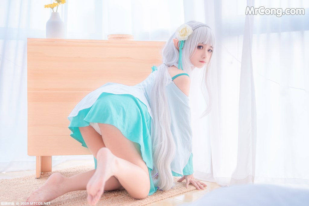 [MTCos] 喵糖映画 Vol.020: 蠢沫沫 艾米莉亚 (40 images)