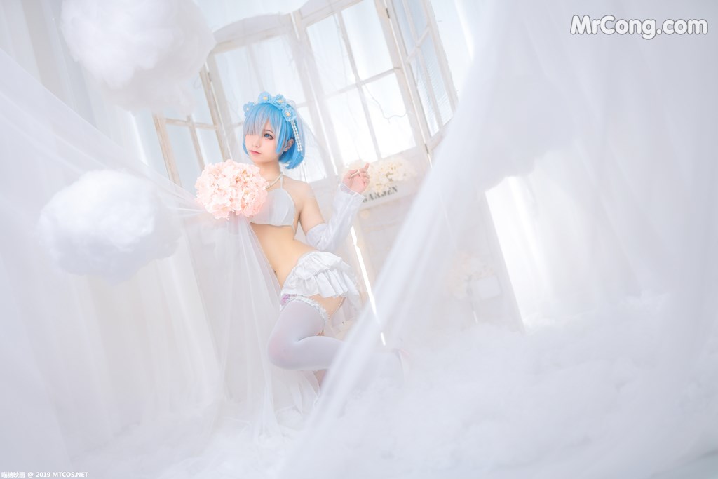 [MTCos] 喵糖映画 Vol.029: 蠢沫沫 花嫁 (43 images)