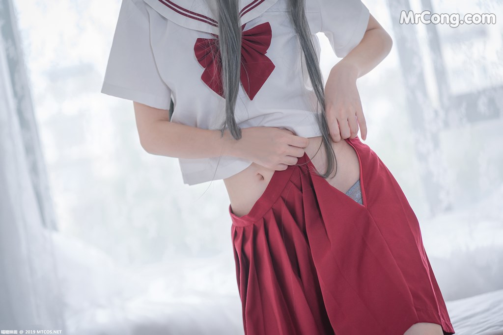 [MTCos] 喵糖映画 Vol.017: 白发魔女 (40 images)