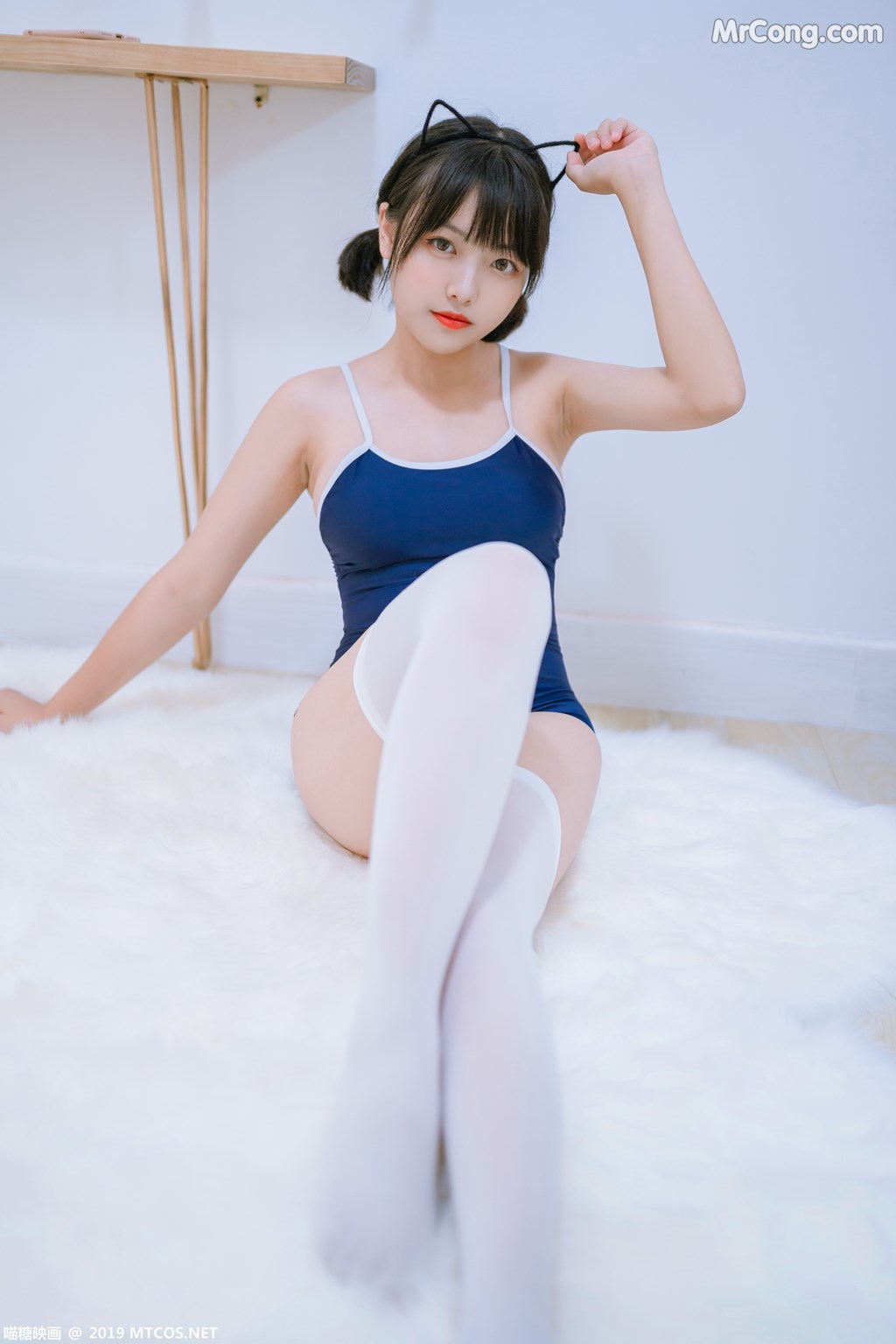 [MTCos] 喵糖映画 Vol.040: 猫君君_MaoJun 猫耳朵 (39 images)