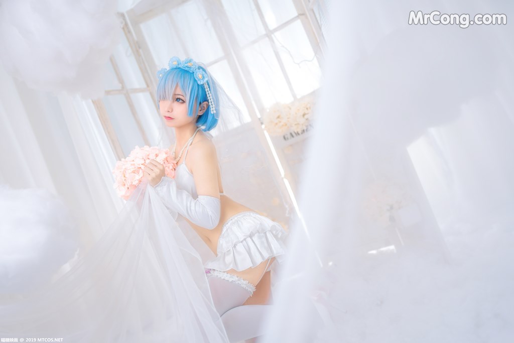 [MTCos] 喵糖映画 Vol.029: 蠢沫沫 花嫁 (43 images)