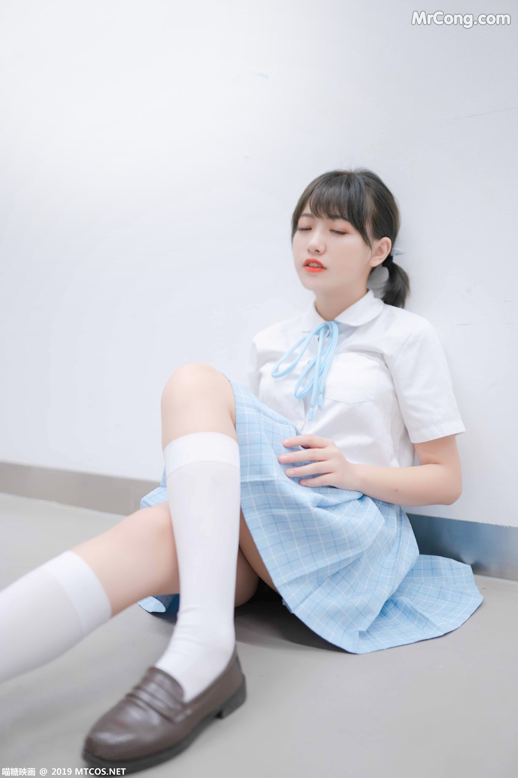 [MTCos] 喵糖映画 Vol.011: 双马尾 (41 images)