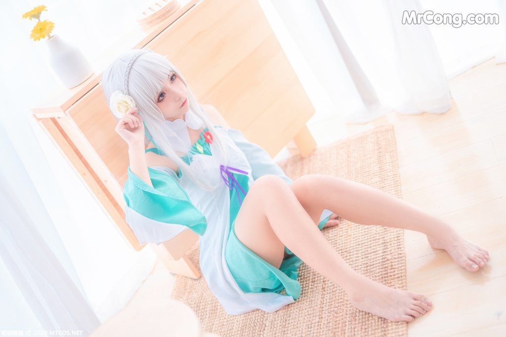 [MTCos] 喵糖映画 Vol.020: 蠢沫沫 艾米莉亚 (40 images)