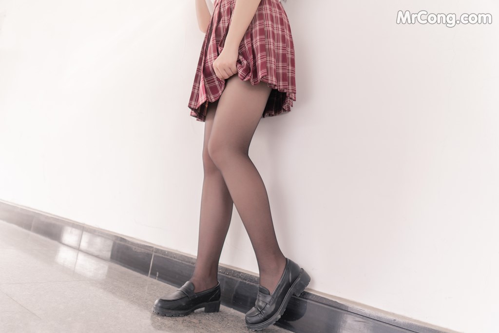 [MTCos] 喵糖映画 Vol.023: 长发JK萌妹 (44 images) Cover Photo