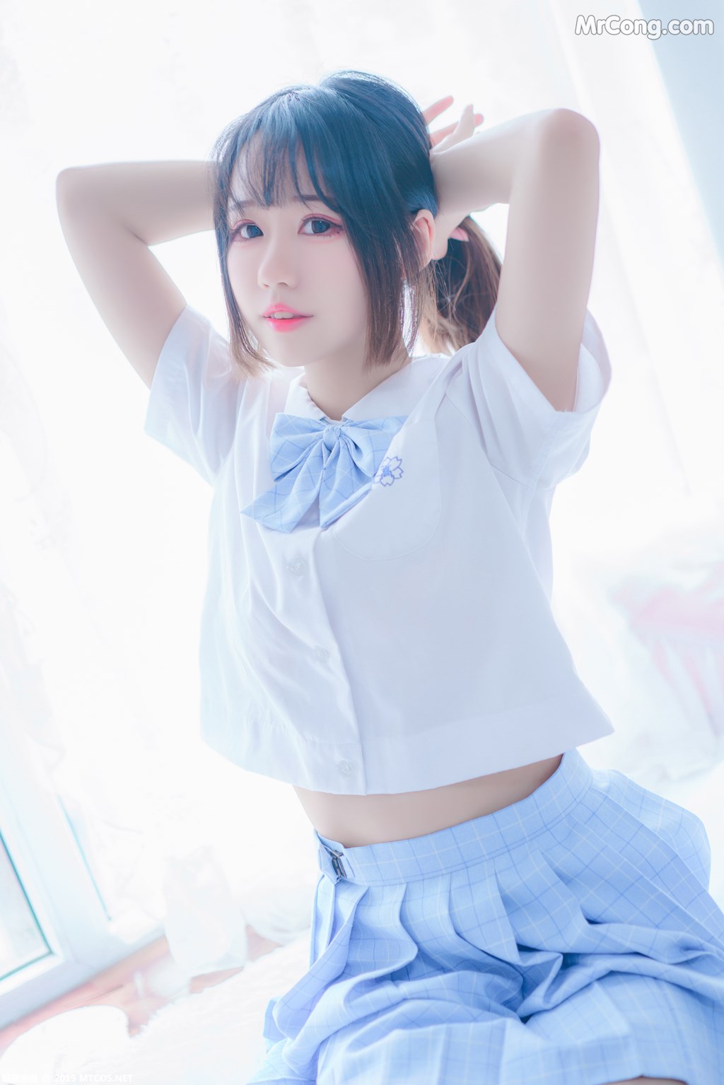 [MTCos] 喵糖映画 Vol.019: 蓝白梦幻少女 (46 images)