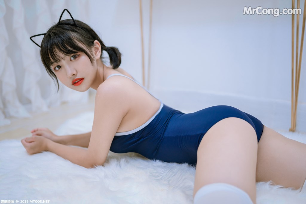 [MTCos] 喵糖映画 Vol.040: 猫君君_MaoJun 猫耳朵 (39 images)