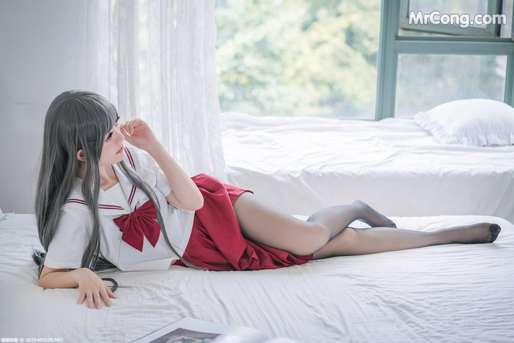 [MTCos] 喵糖映画 Vol.017: 白发魔女 (40 images)