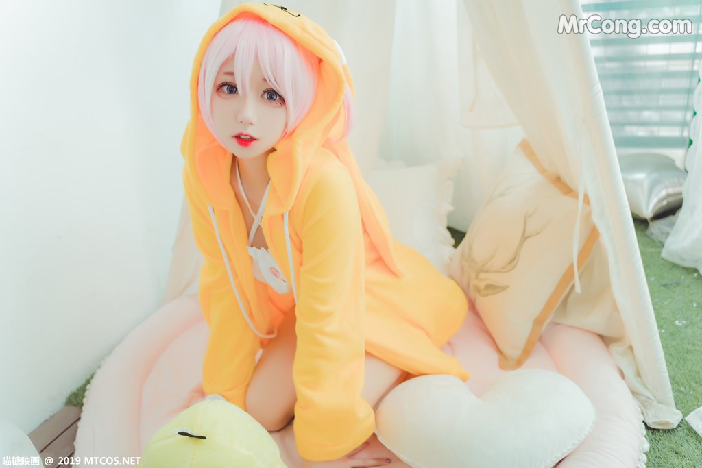 [MTCos] 喵糖映画 Vol.032: 猫君君_MaoJun 贪睡天使楙 (40 images)