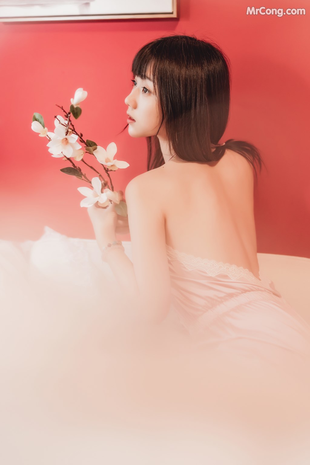 [MTCos] 喵糖映画 Vol.005: 镜酱 青涩的性感 (34 images)