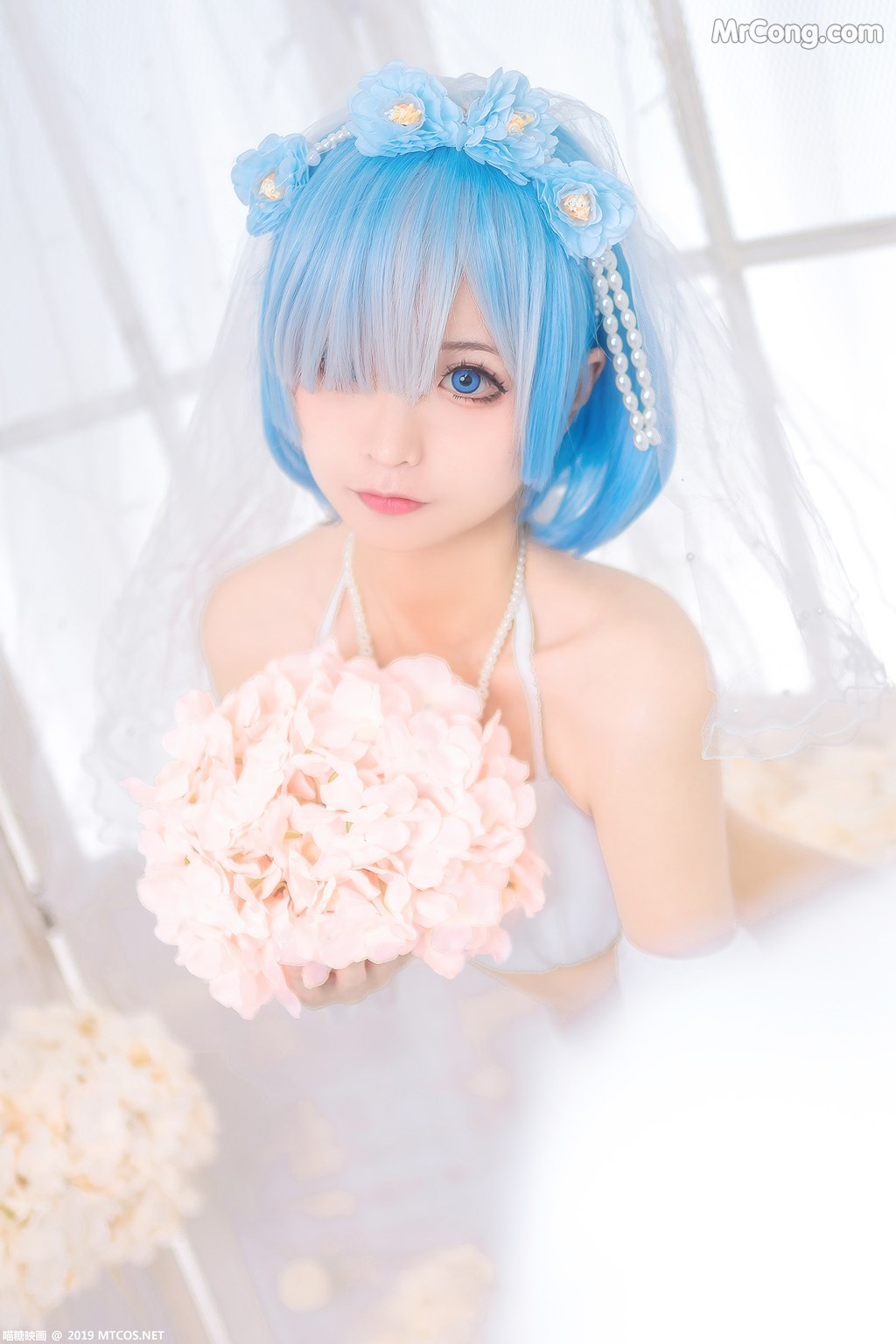 [MTCos] 喵糖映画 Vol.029: 蠢沫沫 花嫁 (43 images)