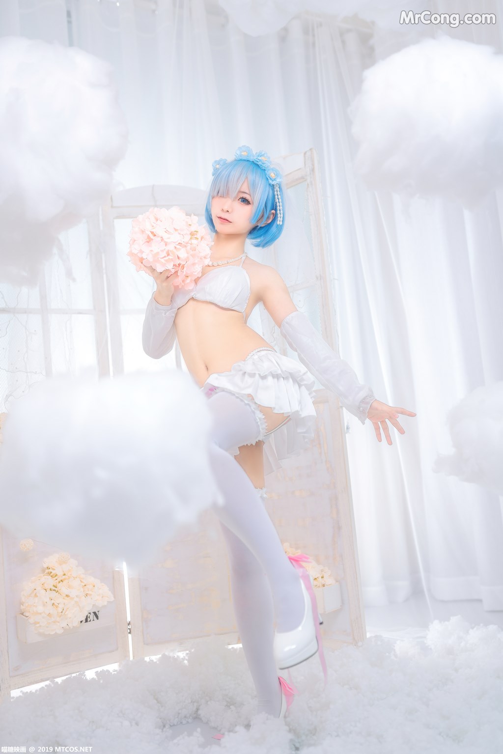 [MTCos] 喵糖映画 Vol.029: 蠢沫沫 花嫁 (43 images)