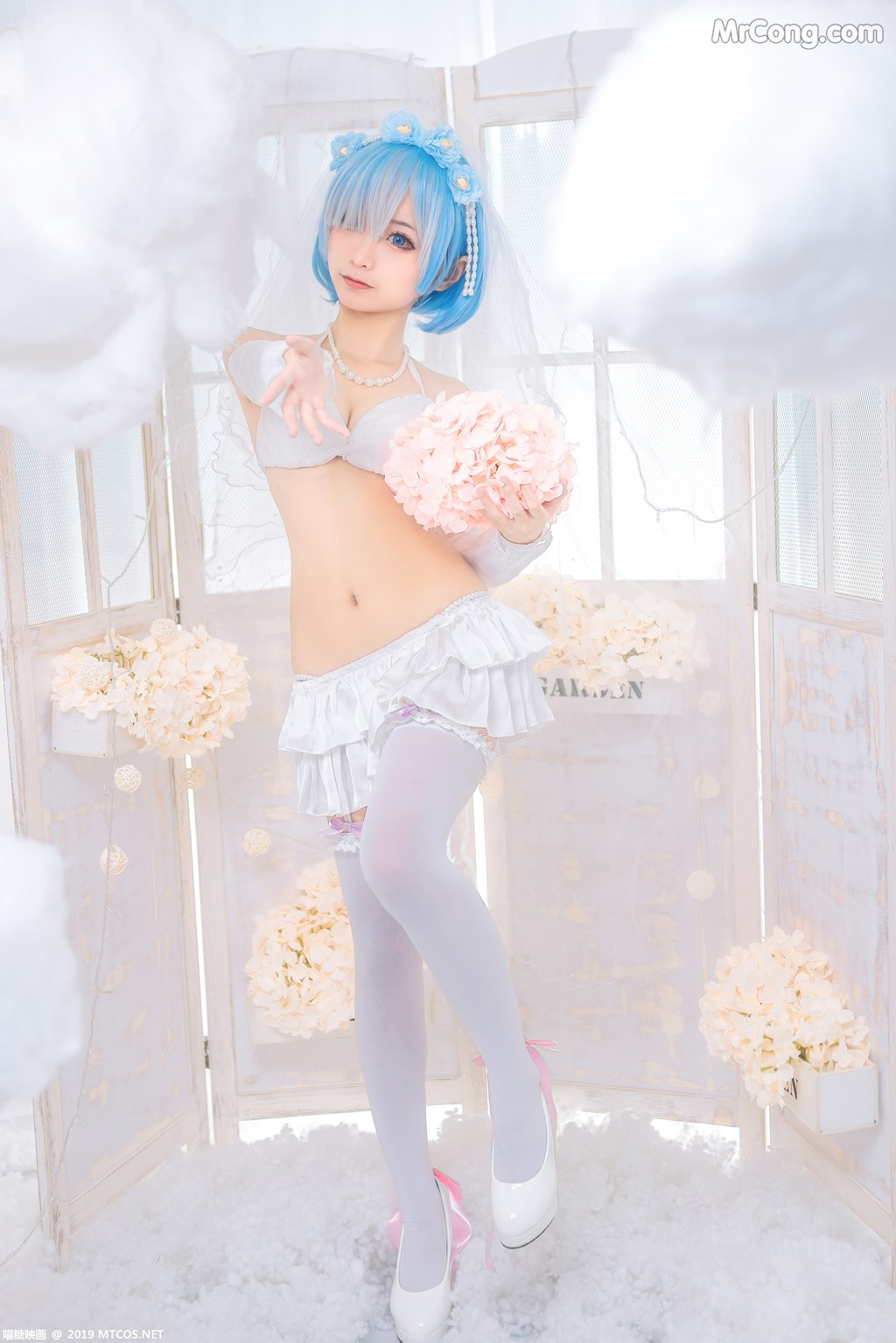 [MTCos] 喵糖映画 Vol.029: 蠢沫沫 花嫁 (43 images)