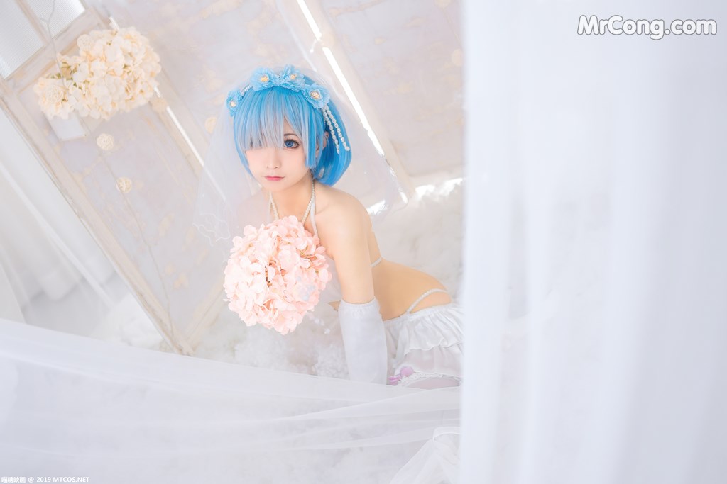 [MTCos] 喵糖映画 Vol.029: 蠢沫沫 花嫁 (43 images)