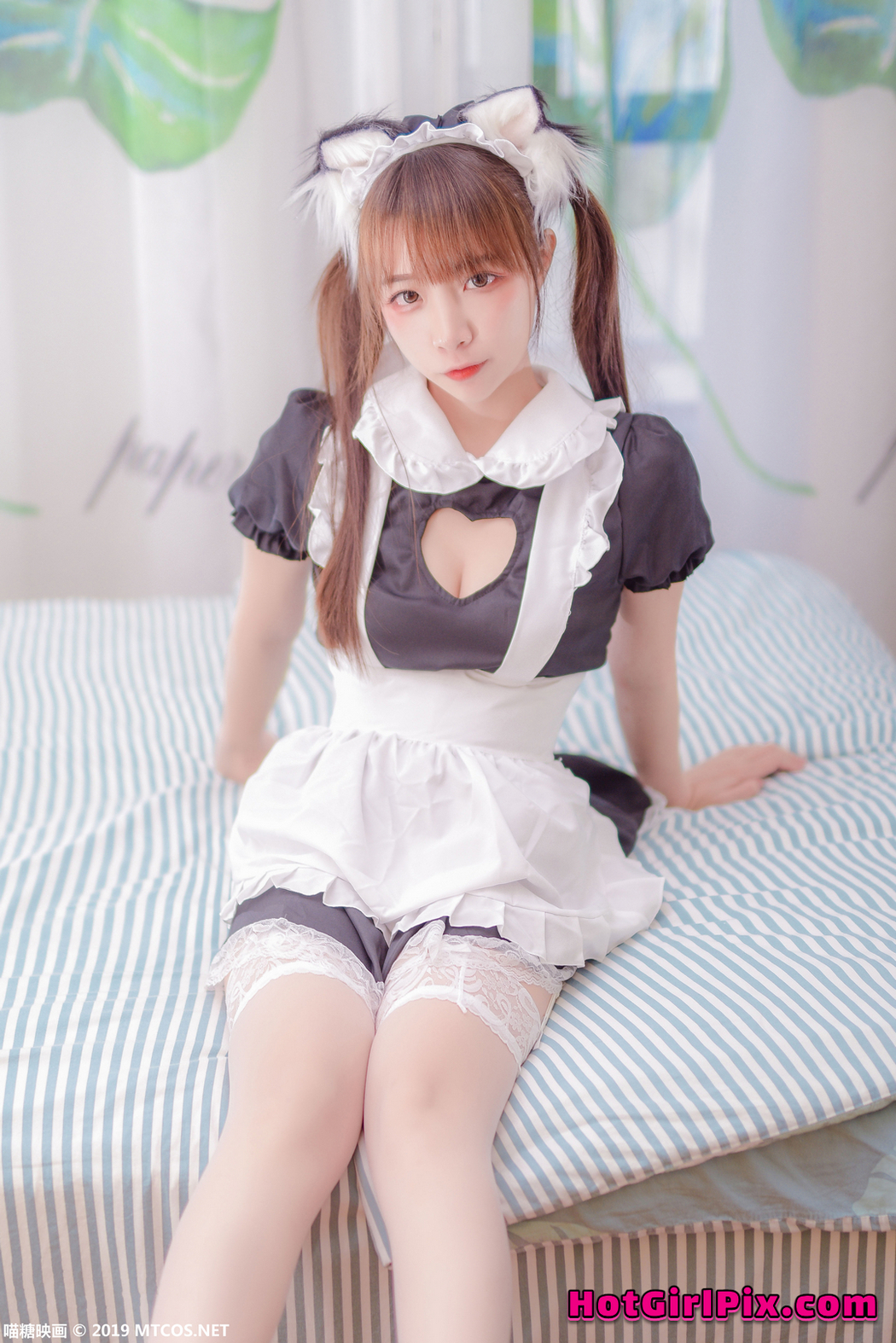 [MTCos] 喵糖映画 Vol.049: 二佐Nisa 猫耳女仆 (41 images)