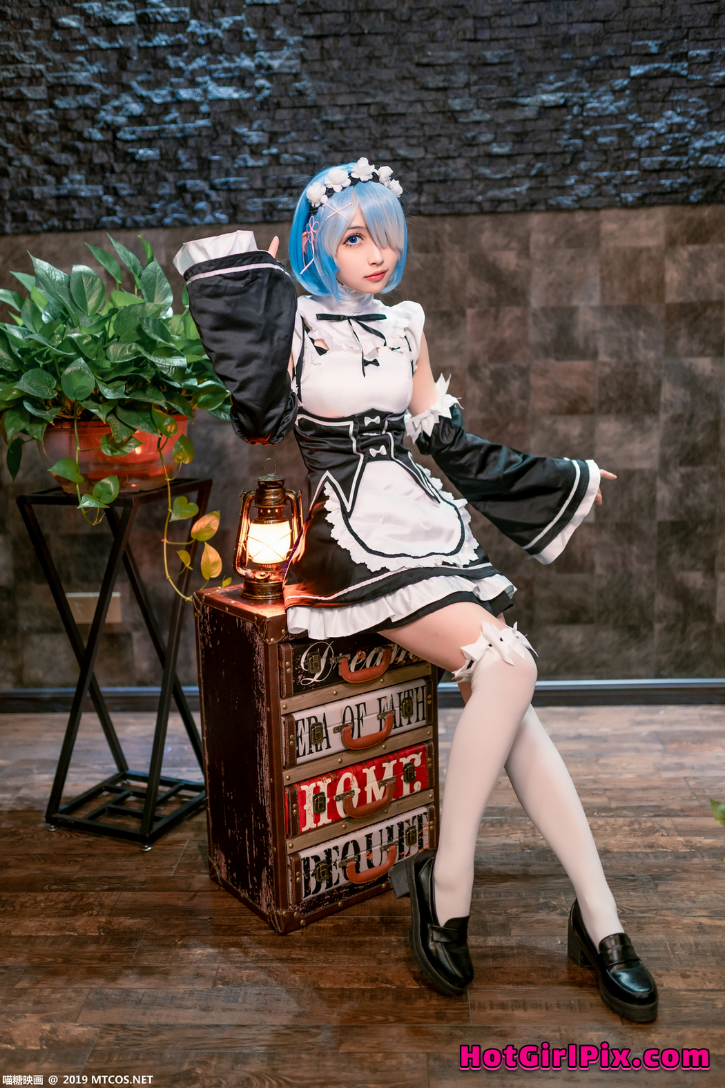 [MTCos] 喵糖映画 SPL.005: 雷姆女仆 (40 images)