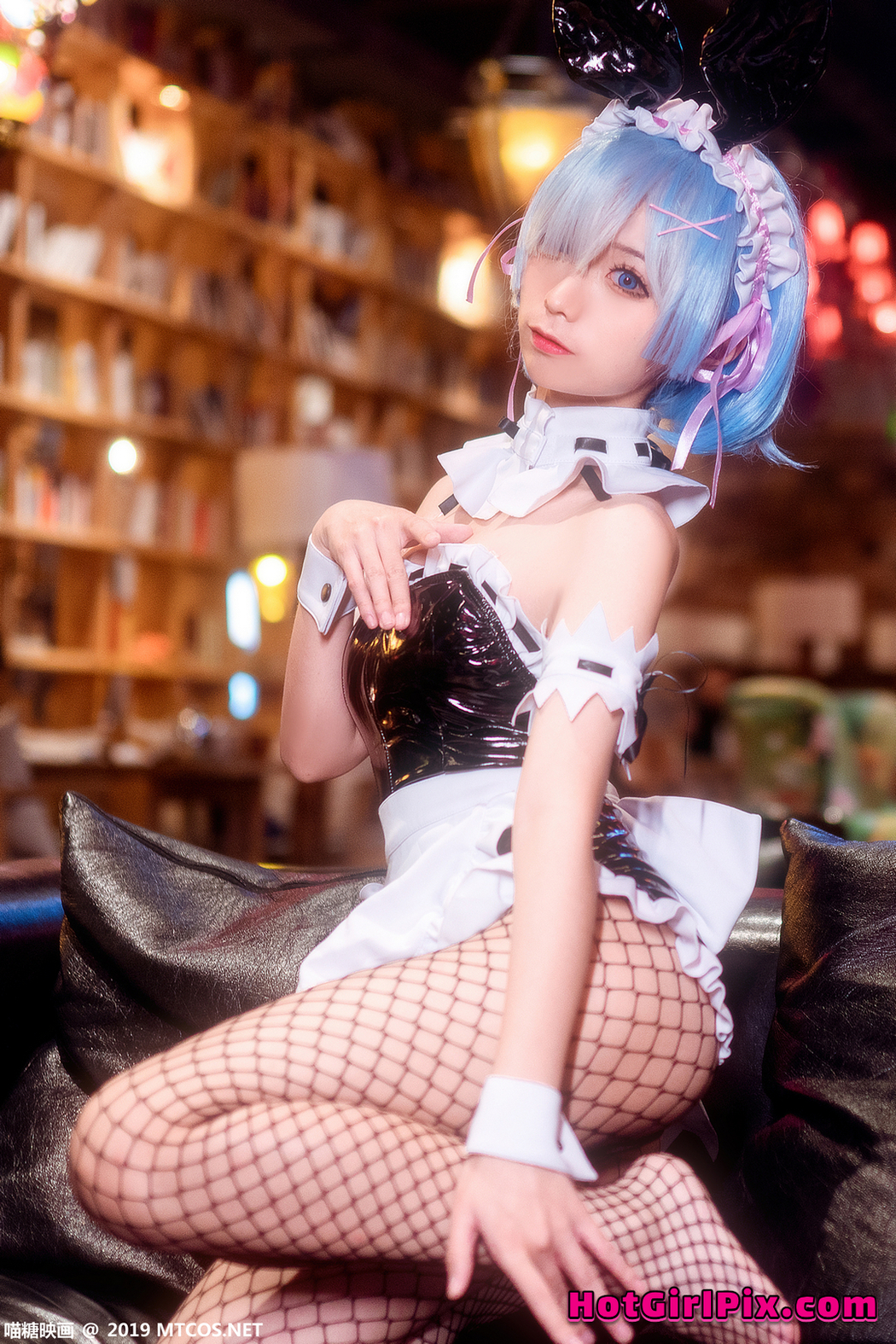 [MTCos] 喵糖映画 SPL.002: 蠢沫沫 雷姆兔女郎 (41 images)