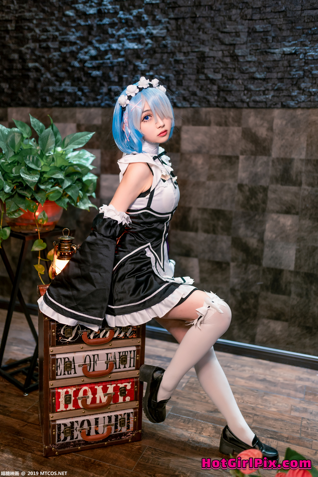 [MTCos] 喵糖映画 SPL.005: 雷姆女仆 (40 images)
