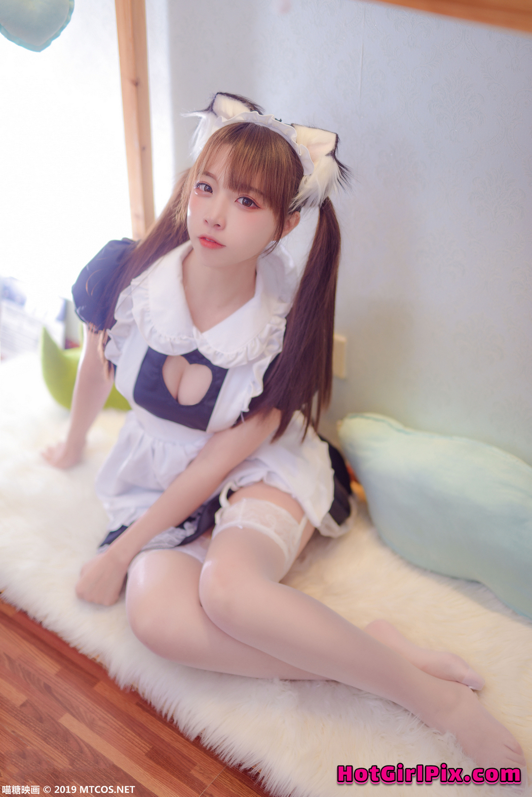 [MTCos] 喵糖映画 Vol.049: 二佐Nisa 猫耳女仆 (41 images)
