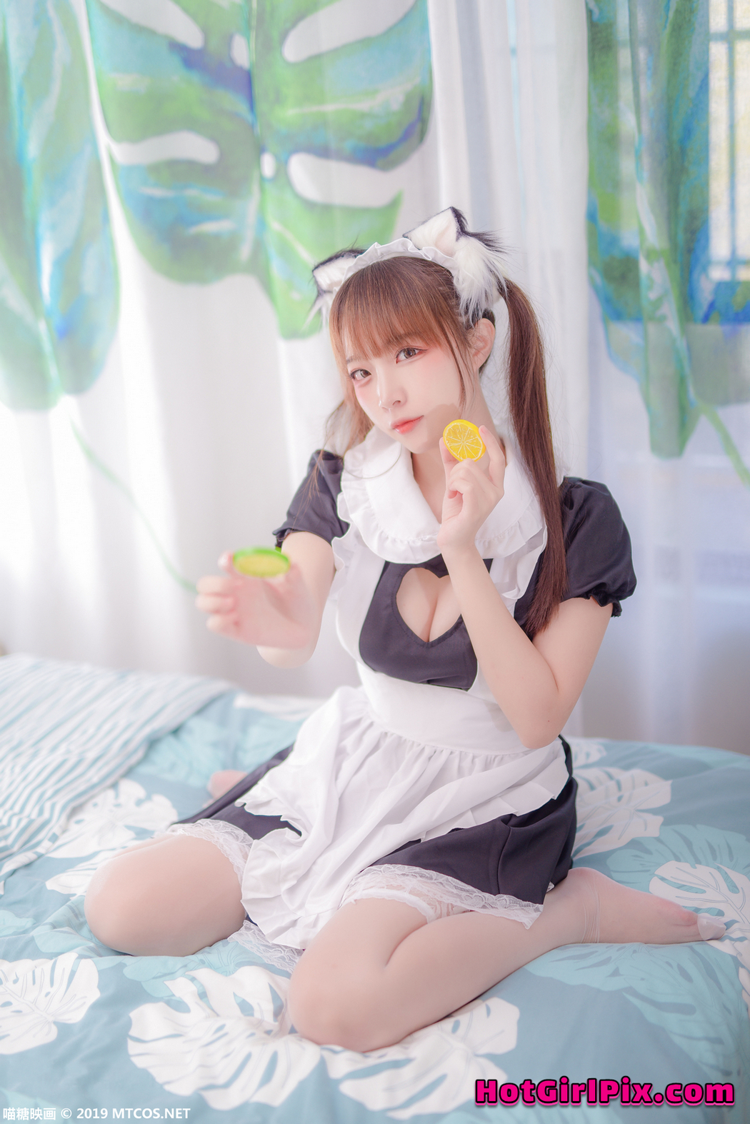[MTCos] 喵糖映画 Vol.049: 二佐Nisa 猫耳女仆 (41 images)