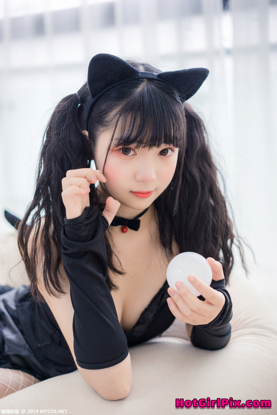 [MTCos] 喵糖映画 Vol.045: 可爱喵娘 (40 images)