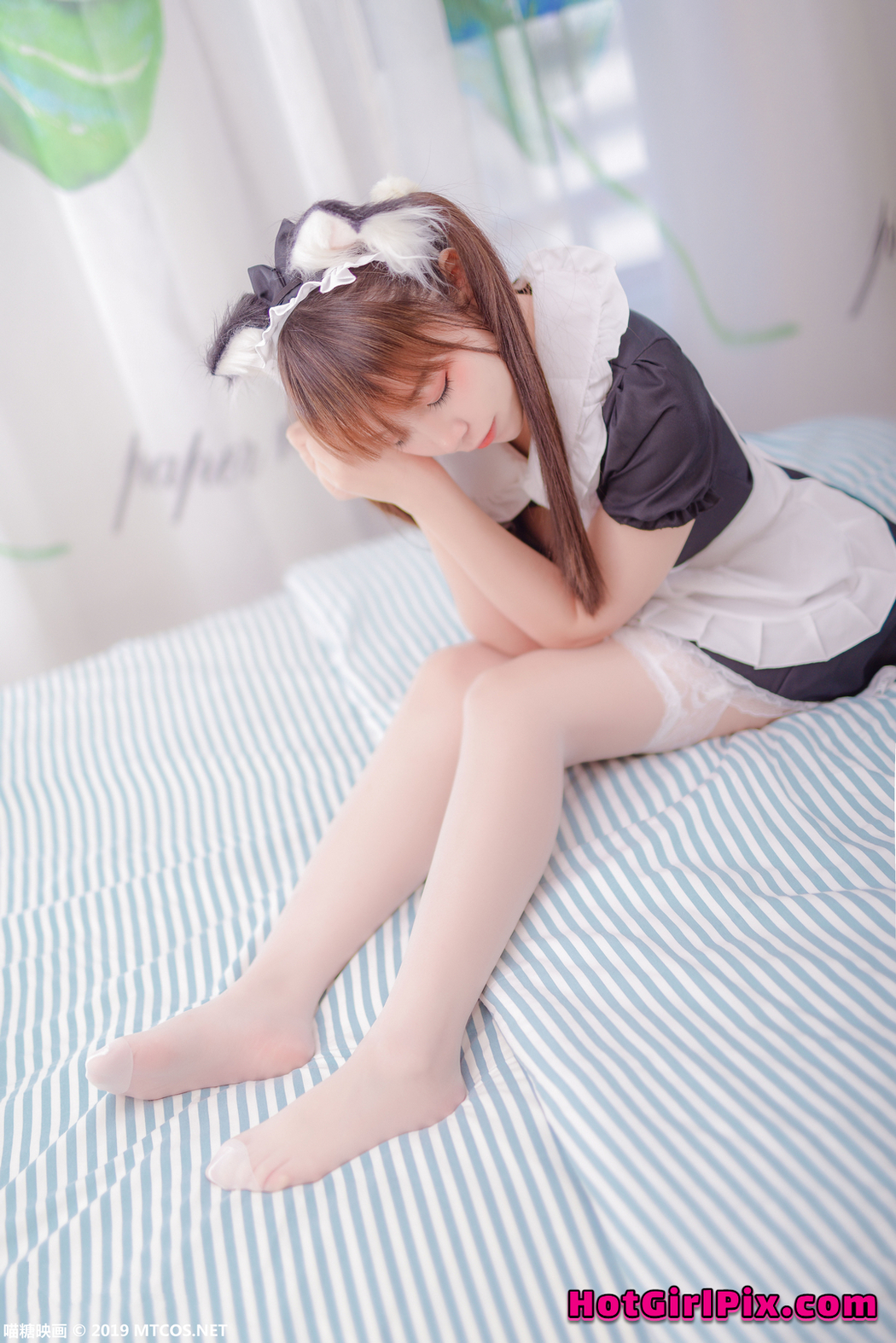 [MTCos] 喵糖映画 Vol.049: 二佐Nisa 猫耳女仆 (41 images)