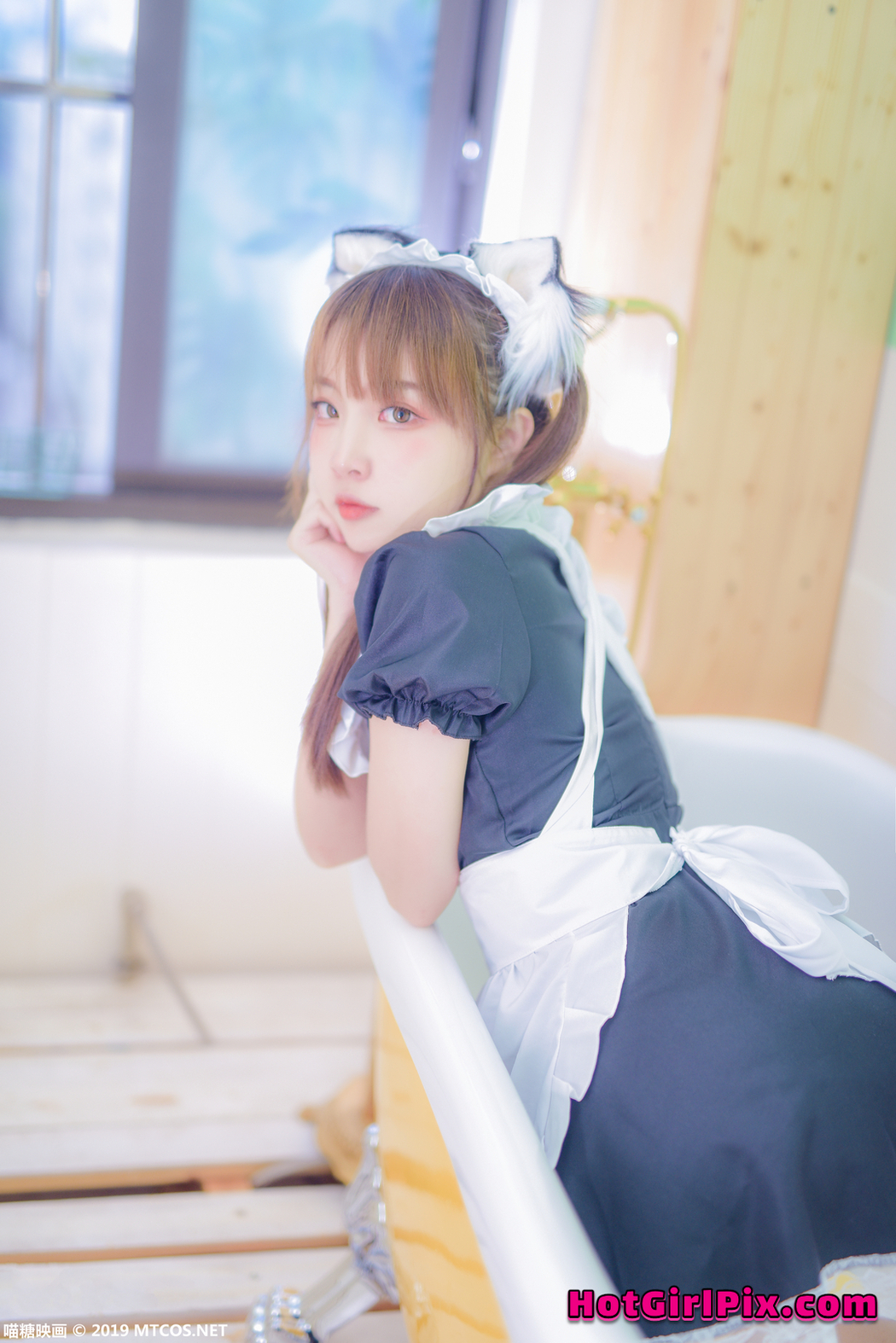 [MTCos] 喵糖映画 Vol.049: 二佐Nisa 猫耳女仆 (41 images)