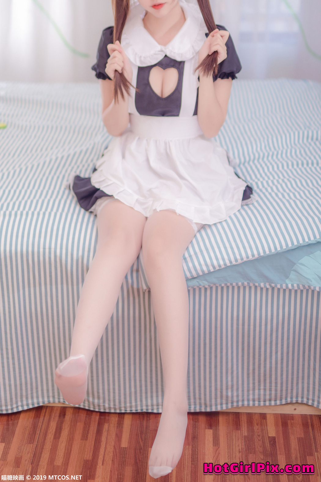 [MTCos] 喵糖映画 Vol.049: 二佐Nisa 猫耳女仆 (41 images)