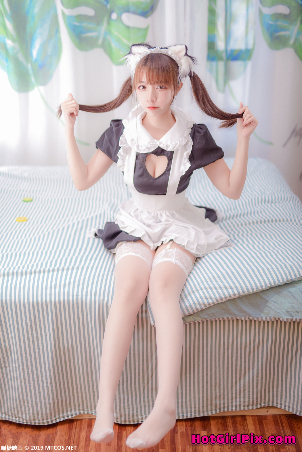 [MTCos] 喵糖映画 Vol.049: 二佐Nisa 猫耳女仆 (41 images)