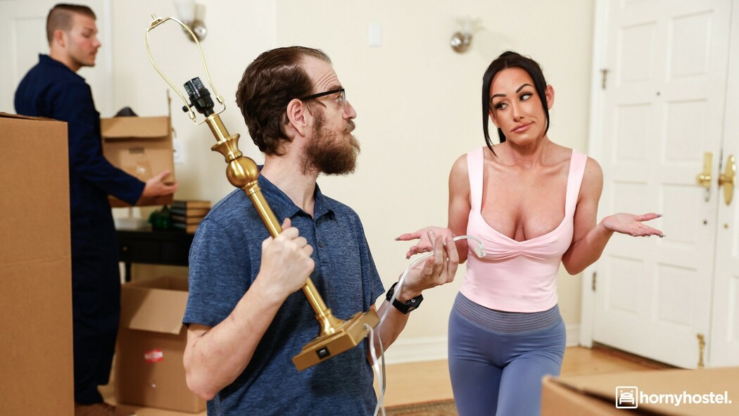 Jennifer White Moves In Hornymaven Gets Fucked By A Mover