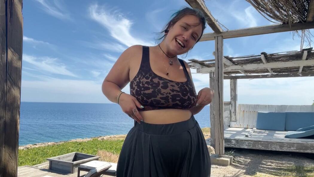 Sensual Outdoor Session With Proxy Paige Flaunting Her Bubble Butt And Natural Tits Cover Photo