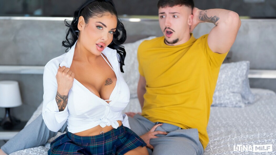 Niky Bimbodoll Gets Naughty With Tutor In Anal Session Behind Husbands Back